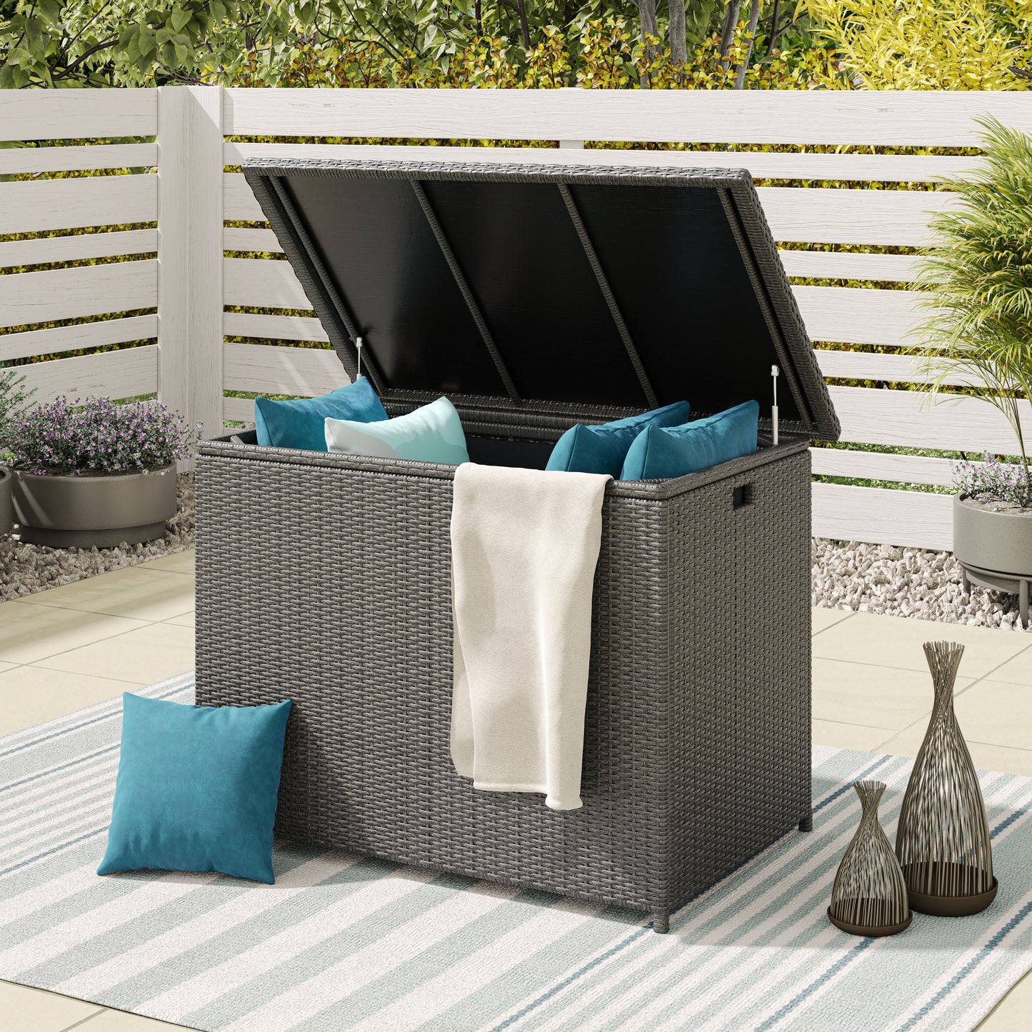 Leo Cushion Box - Small (47 in.)